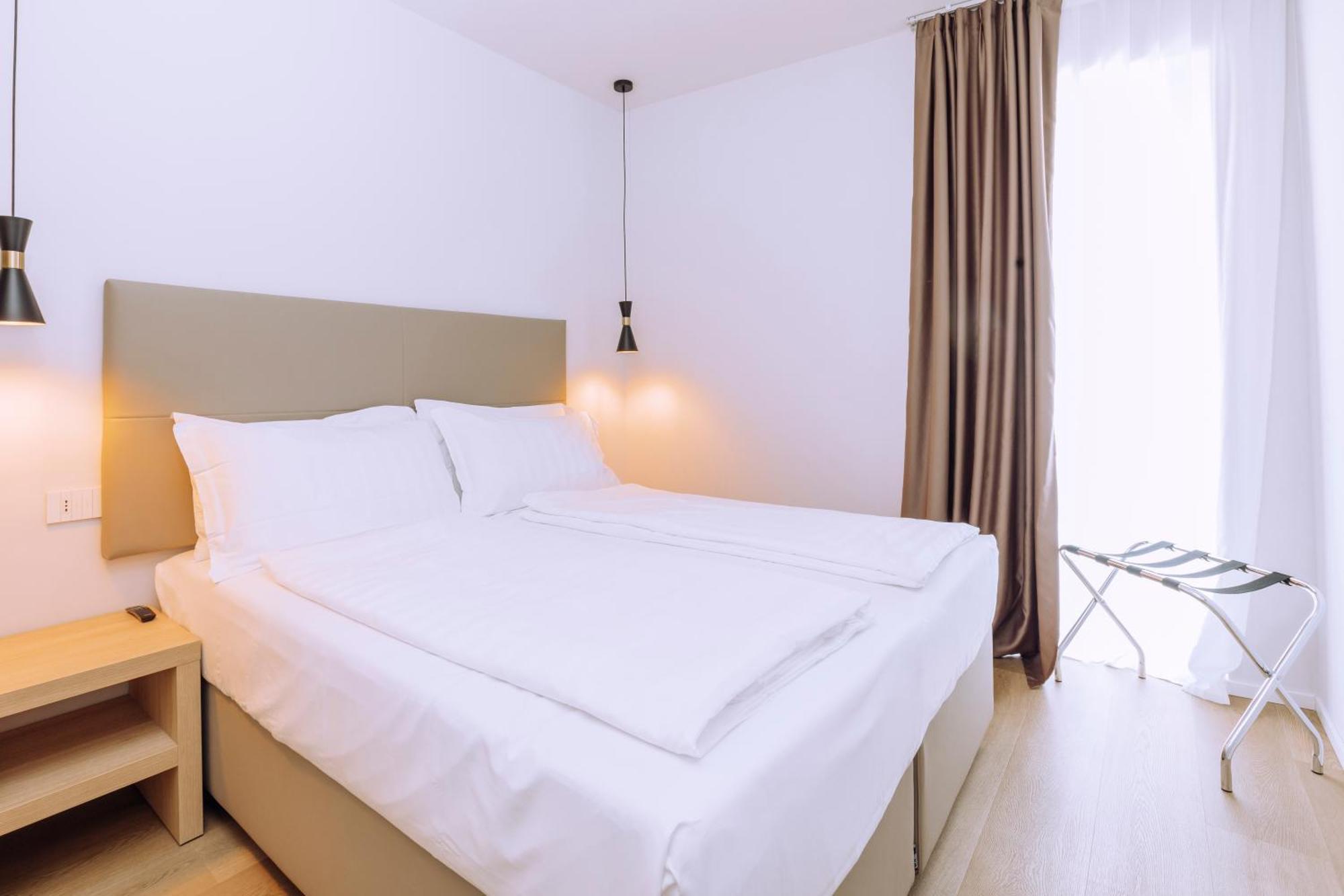 Ah Porticcioli Boutique Apartments San Felice del Benaco Zewnętrze zdjęcie