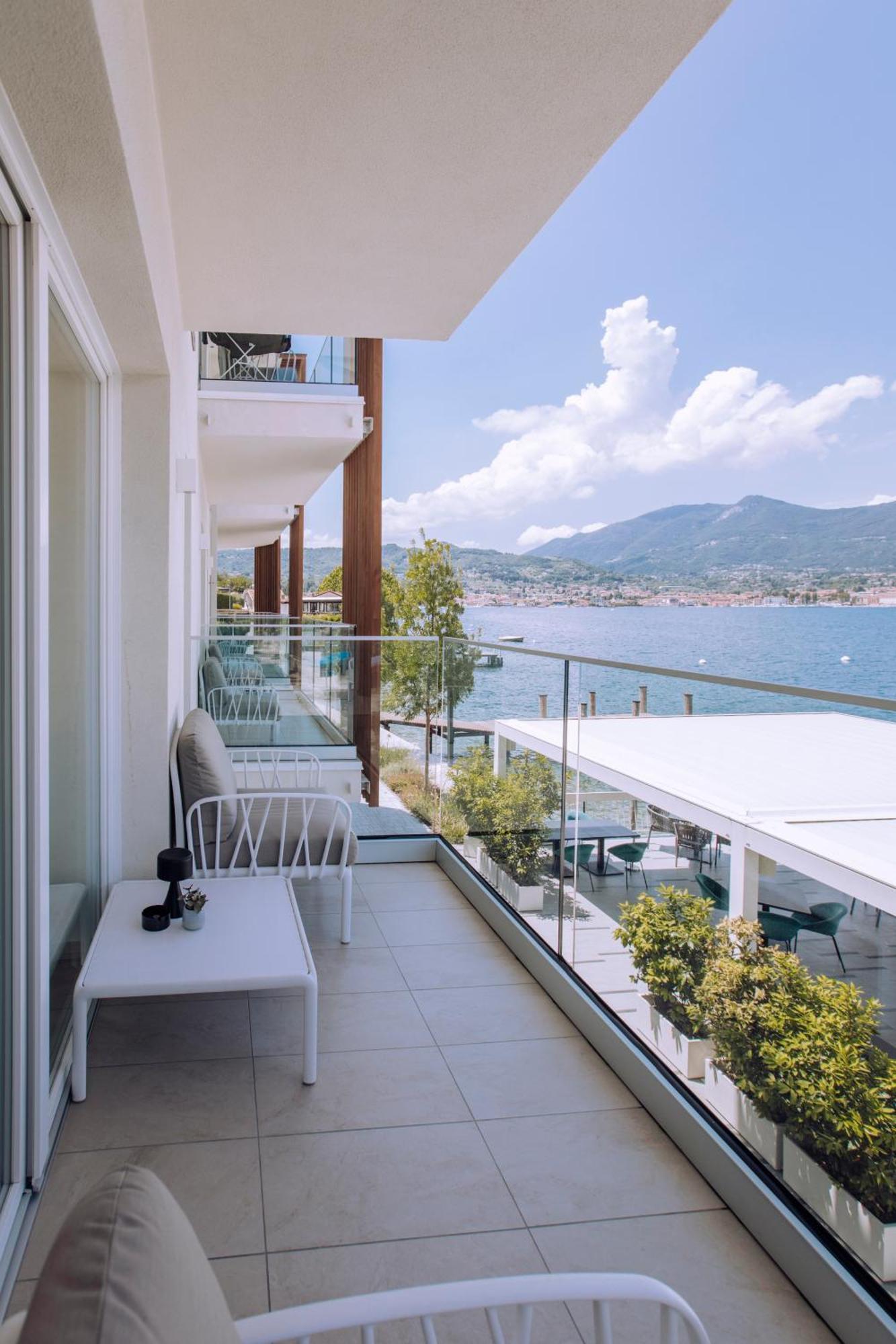 Ah Porticcioli Boutique Apartments San Felice del Benaco Zewnętrze zdjęcie