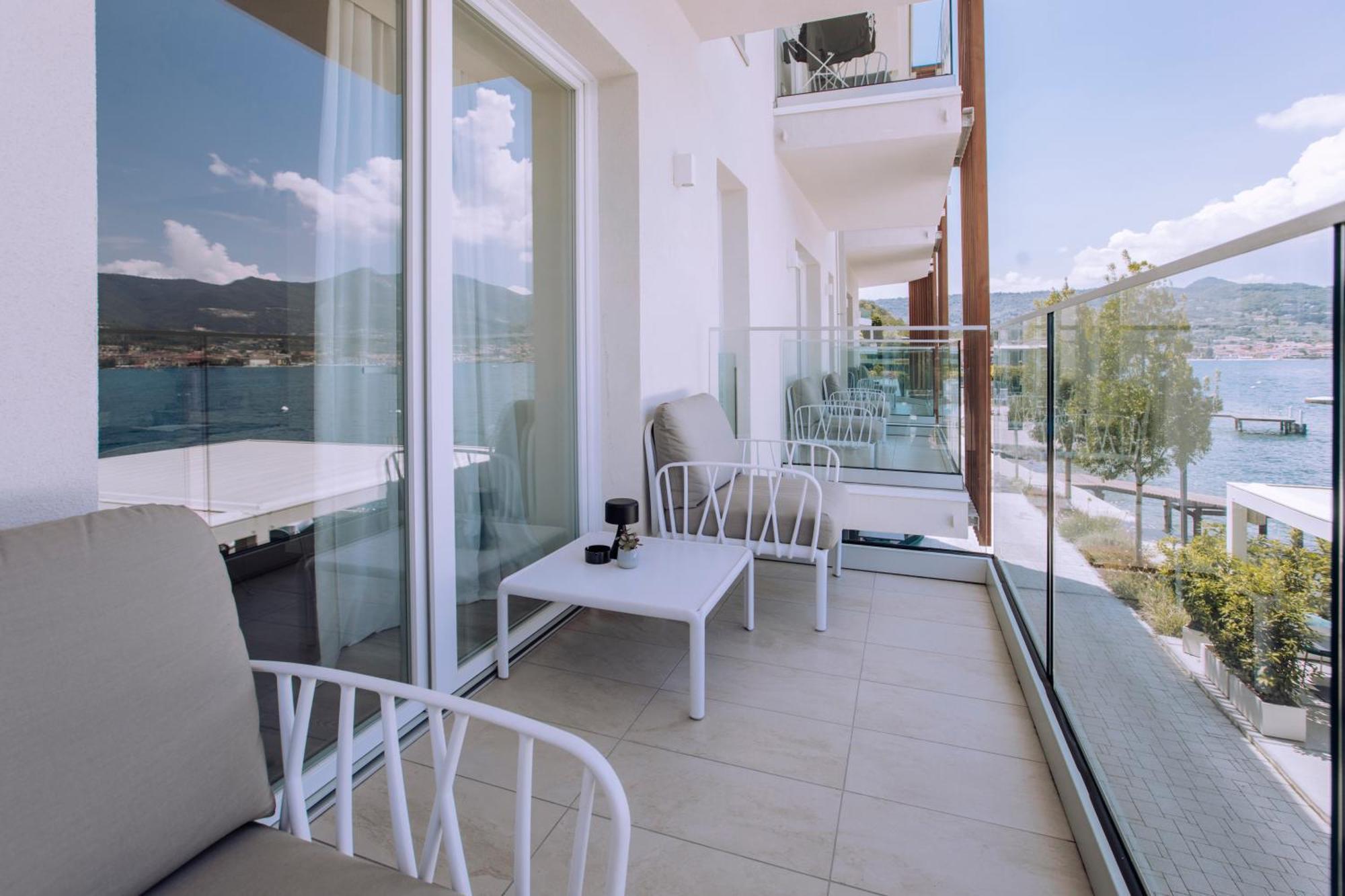Ah Porticcioli Boutique Apartments San Felice del Benaco Zewnętrze zdjęcie